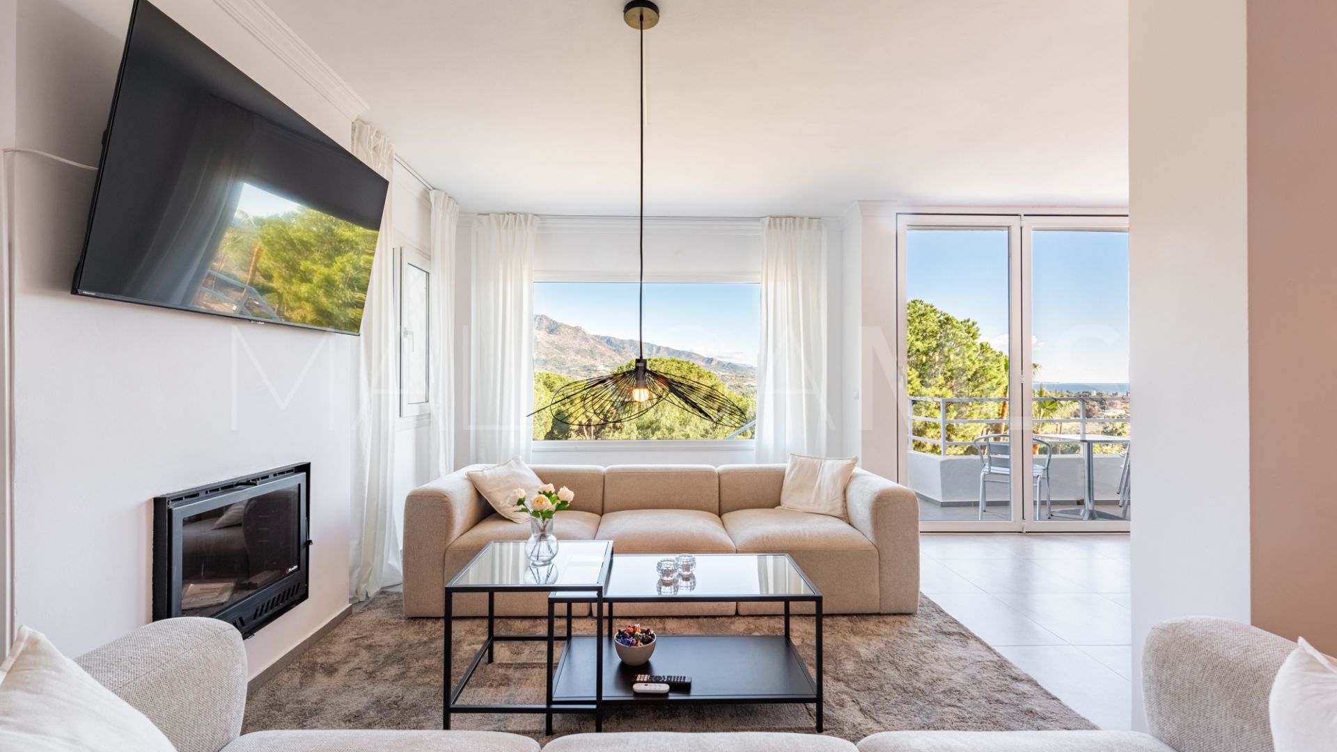 Ground floor duplex for sale in Nueva Andalucia