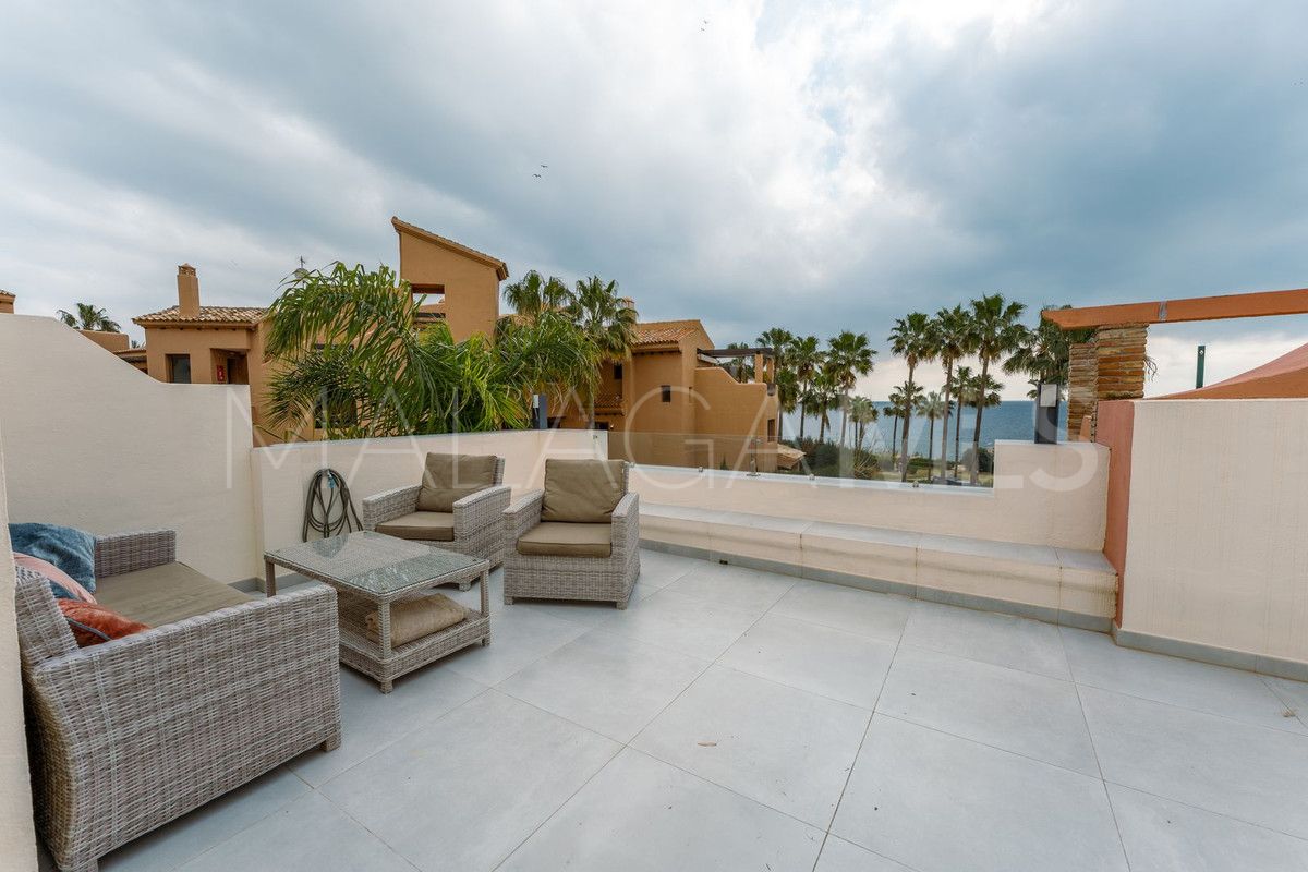Town house for sale in New Golden Mile