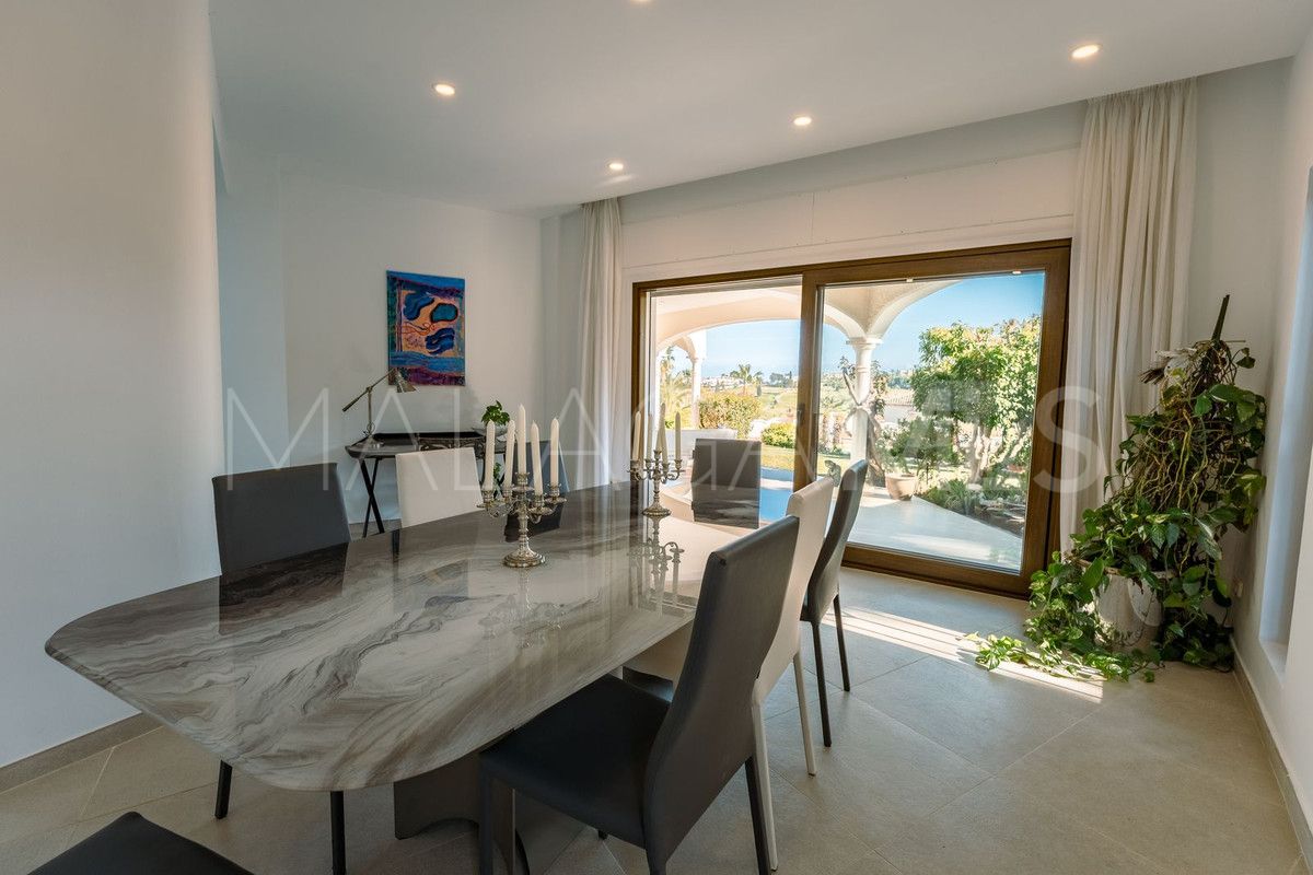 Villa for sale in Benahavis
