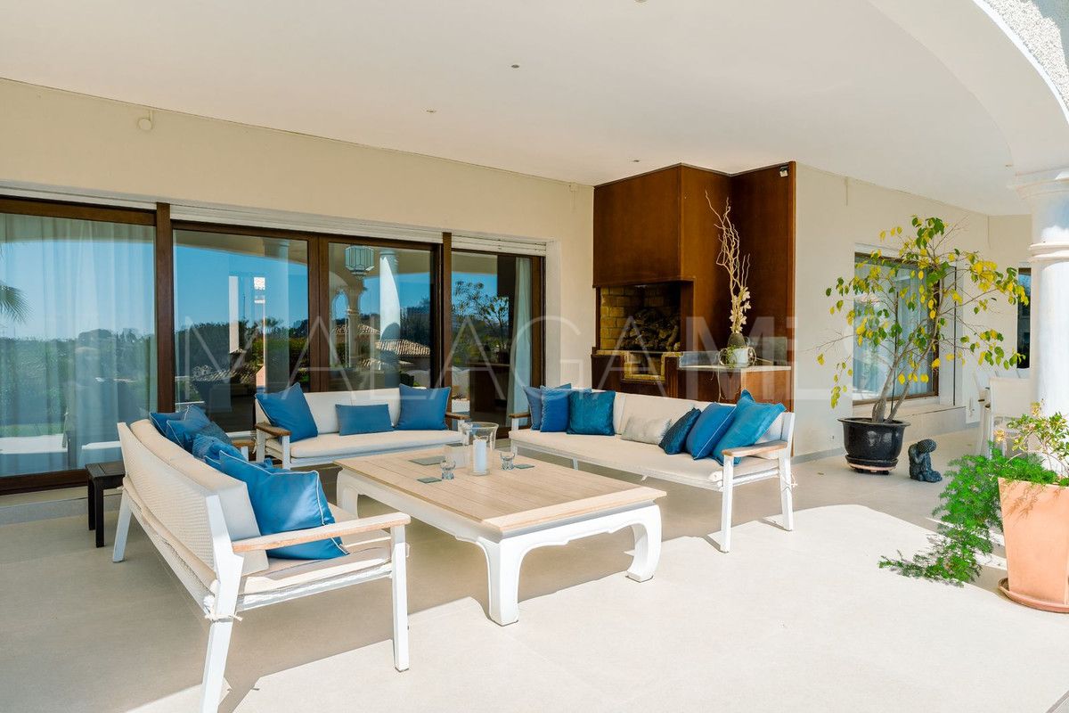 Villa for sale in Benahavis