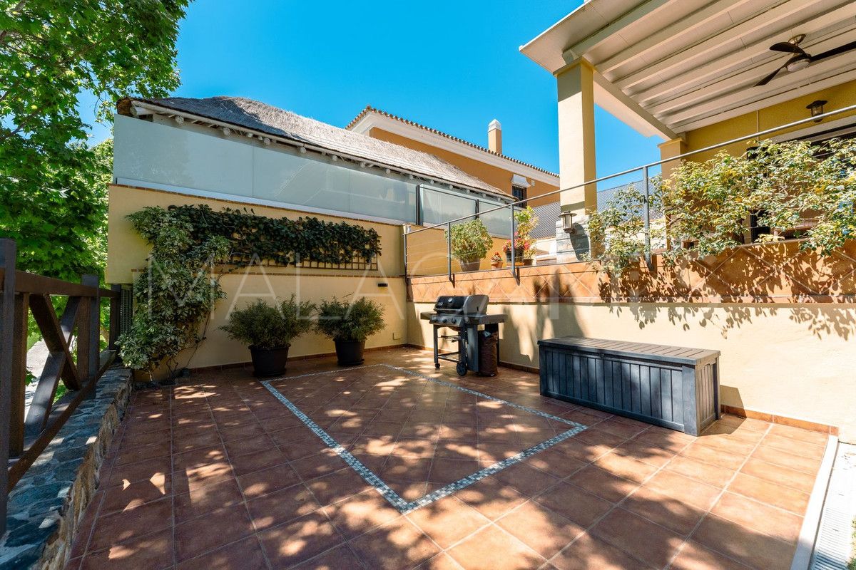 Villa for sale in Guadalmina Alta