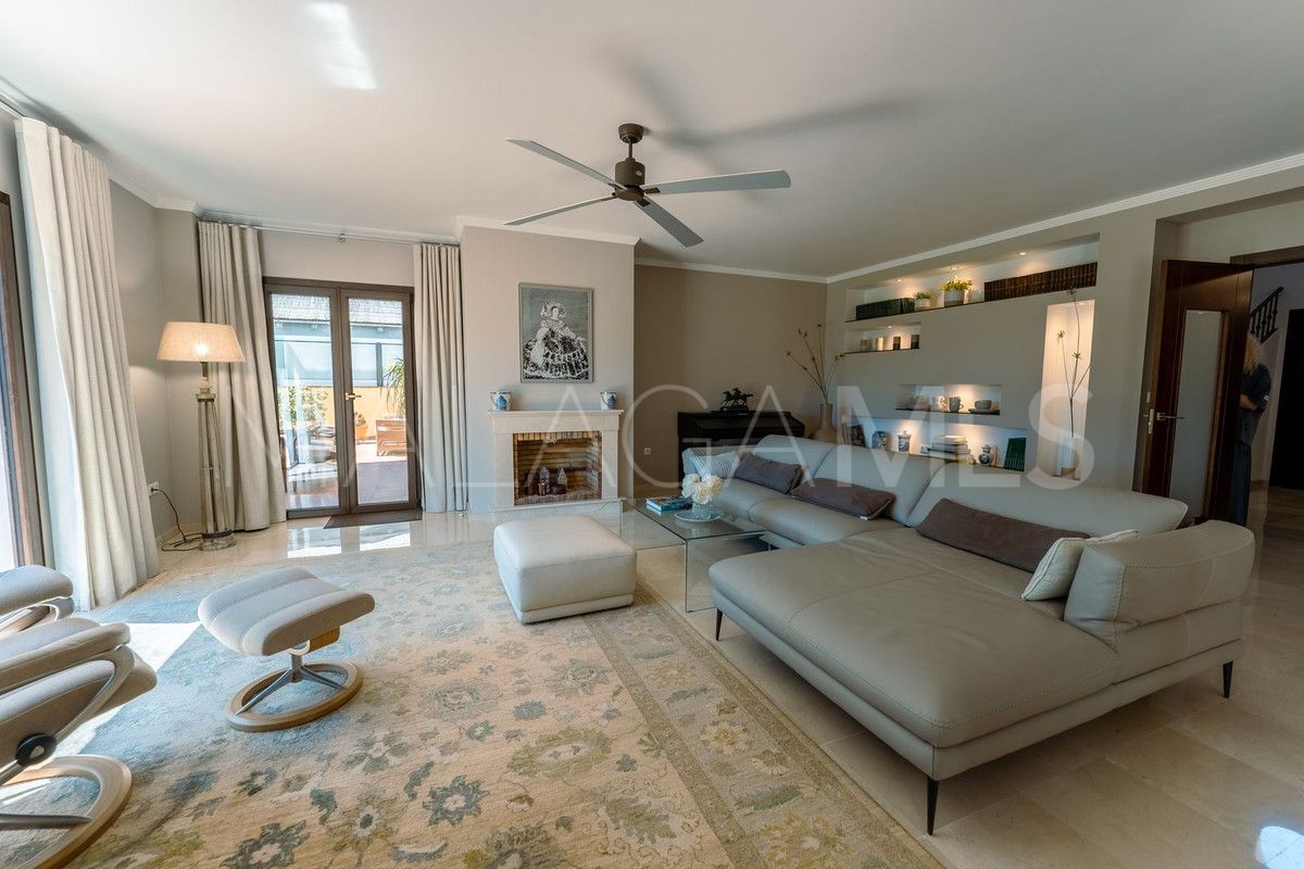 Villa for sale in Guadalmina Alta