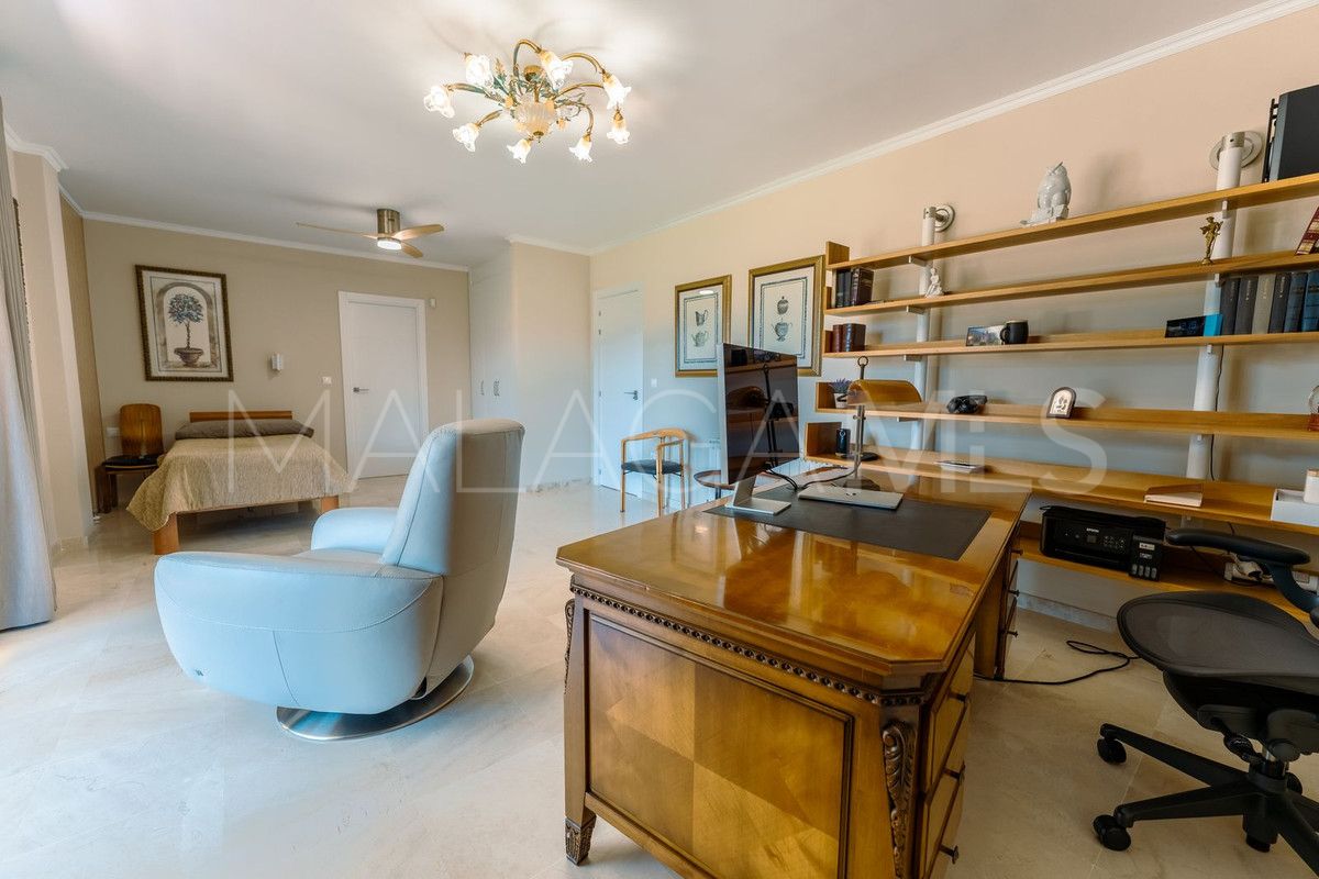 Villa for sale in Guadalmina Alta