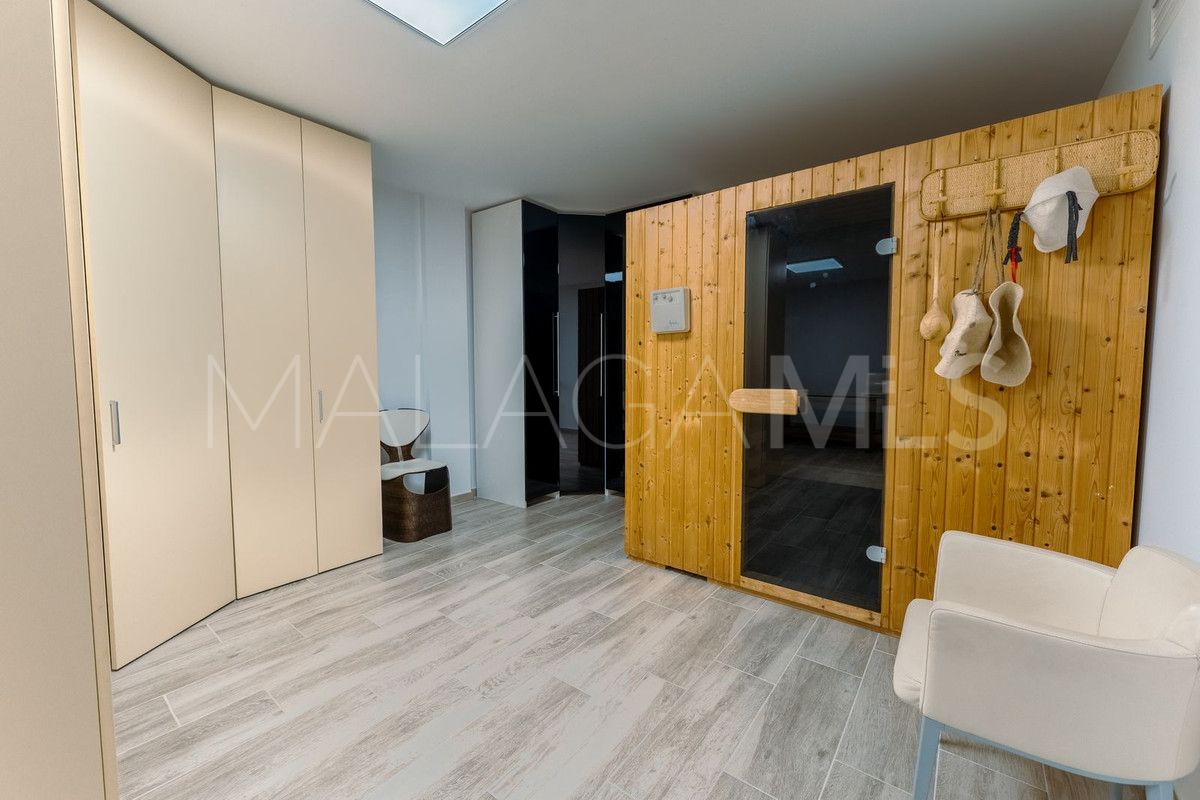 Villa for sale in Guadalmina Alta