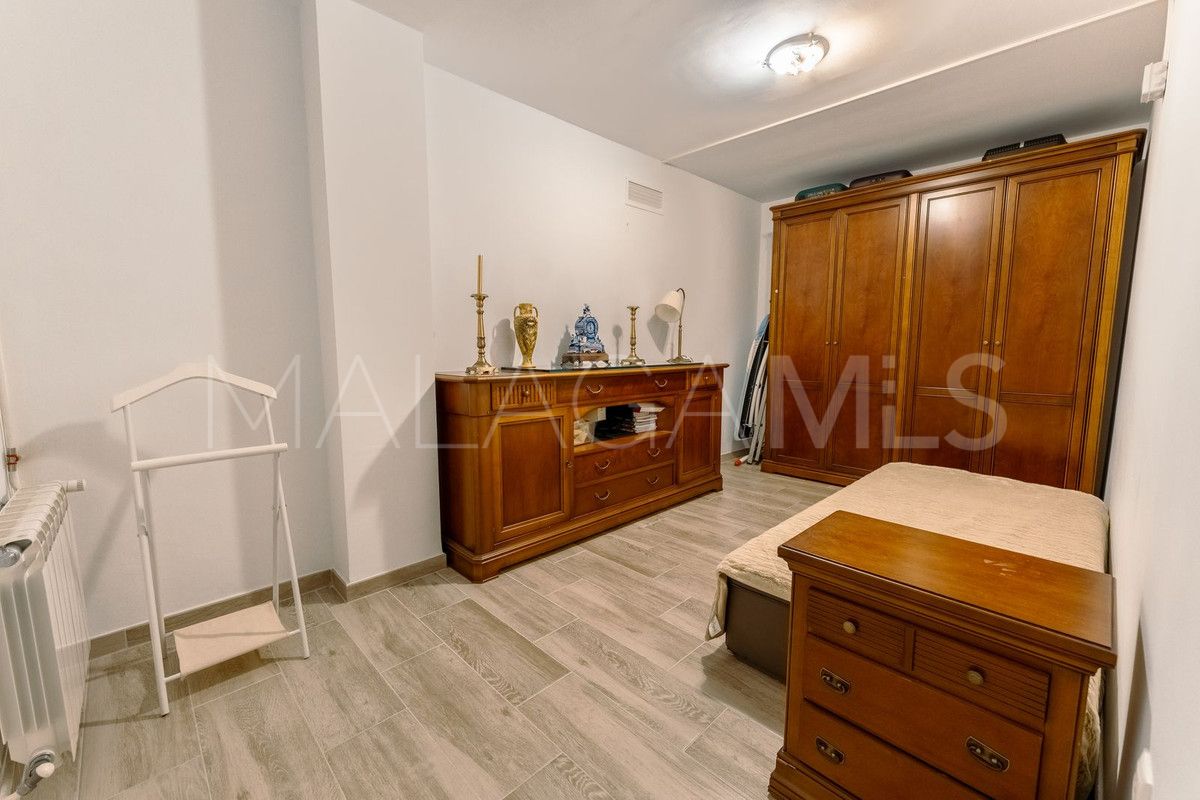 Villa for sale in Guadalmina Alta