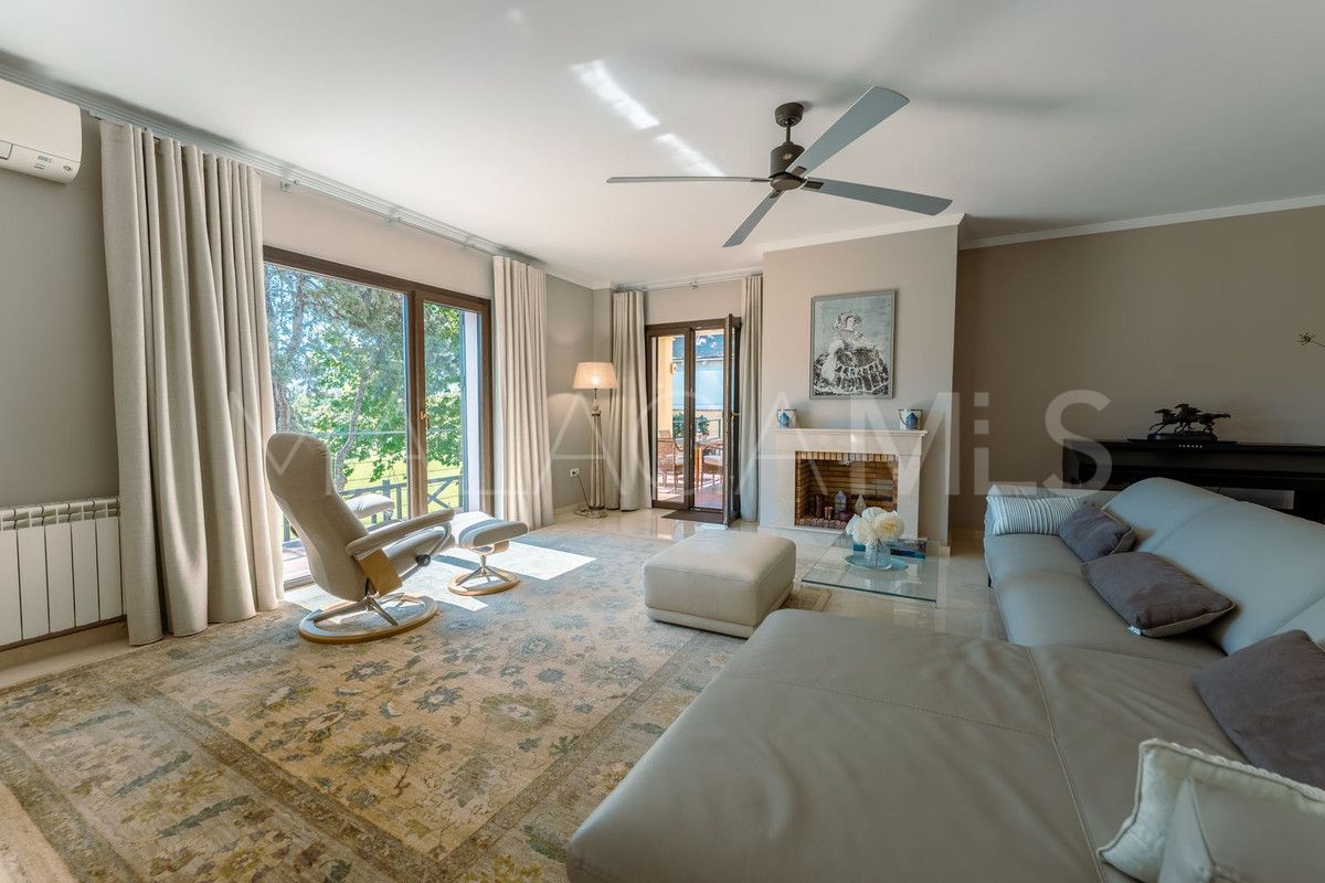 Villa for sale in Guadalmina Alta