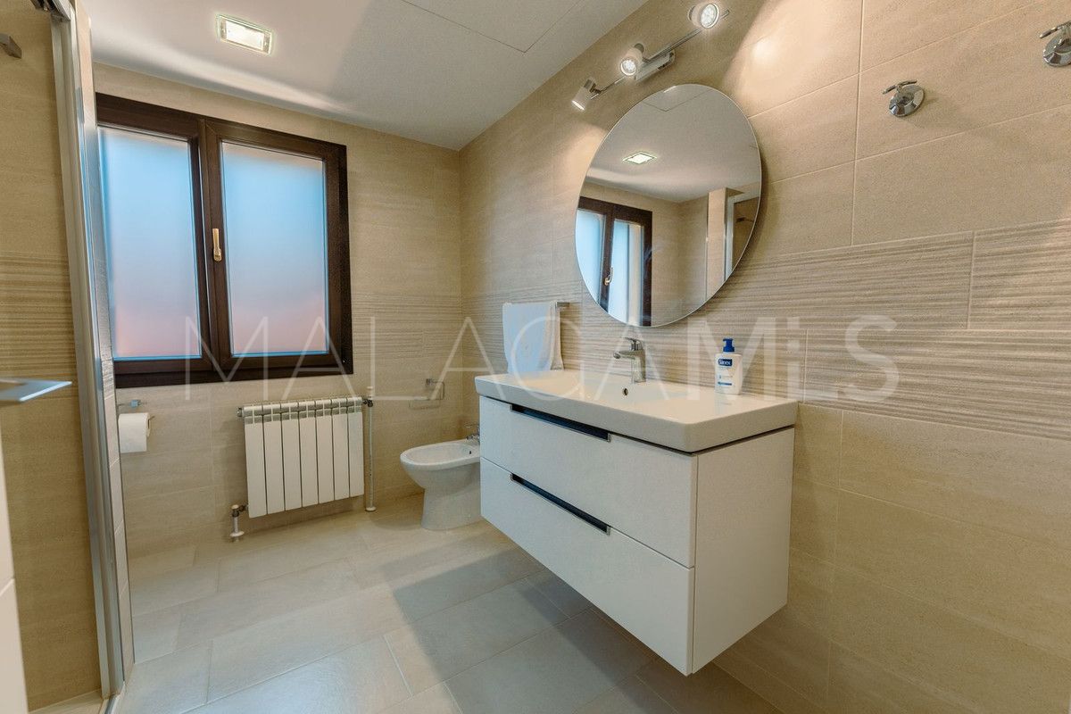 Villa for sale in Guadalmina Alta