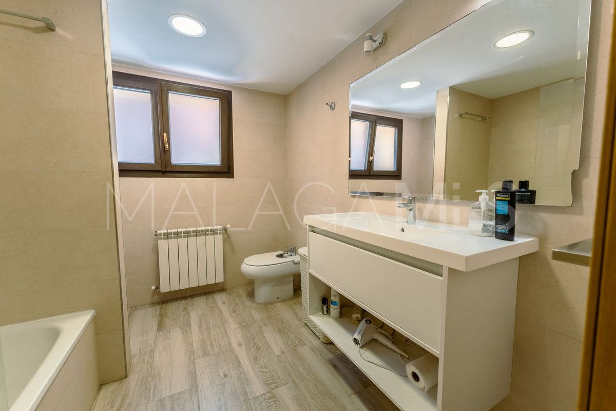 Villa for sale in Guadalmina Alta