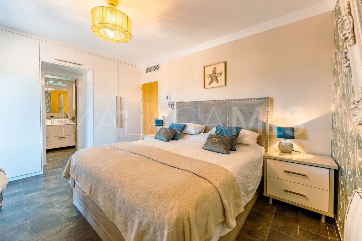 Villa for sale in El Padron