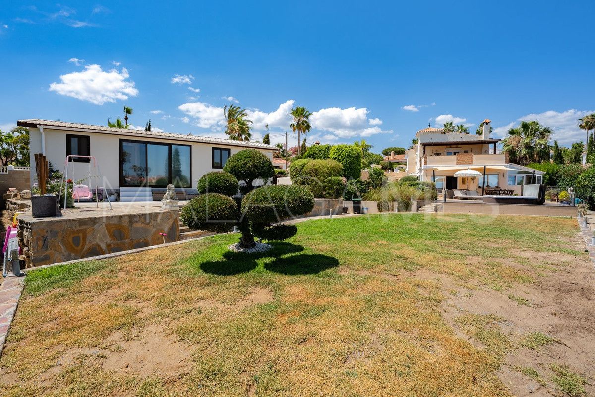 Villa for sale in El Padron