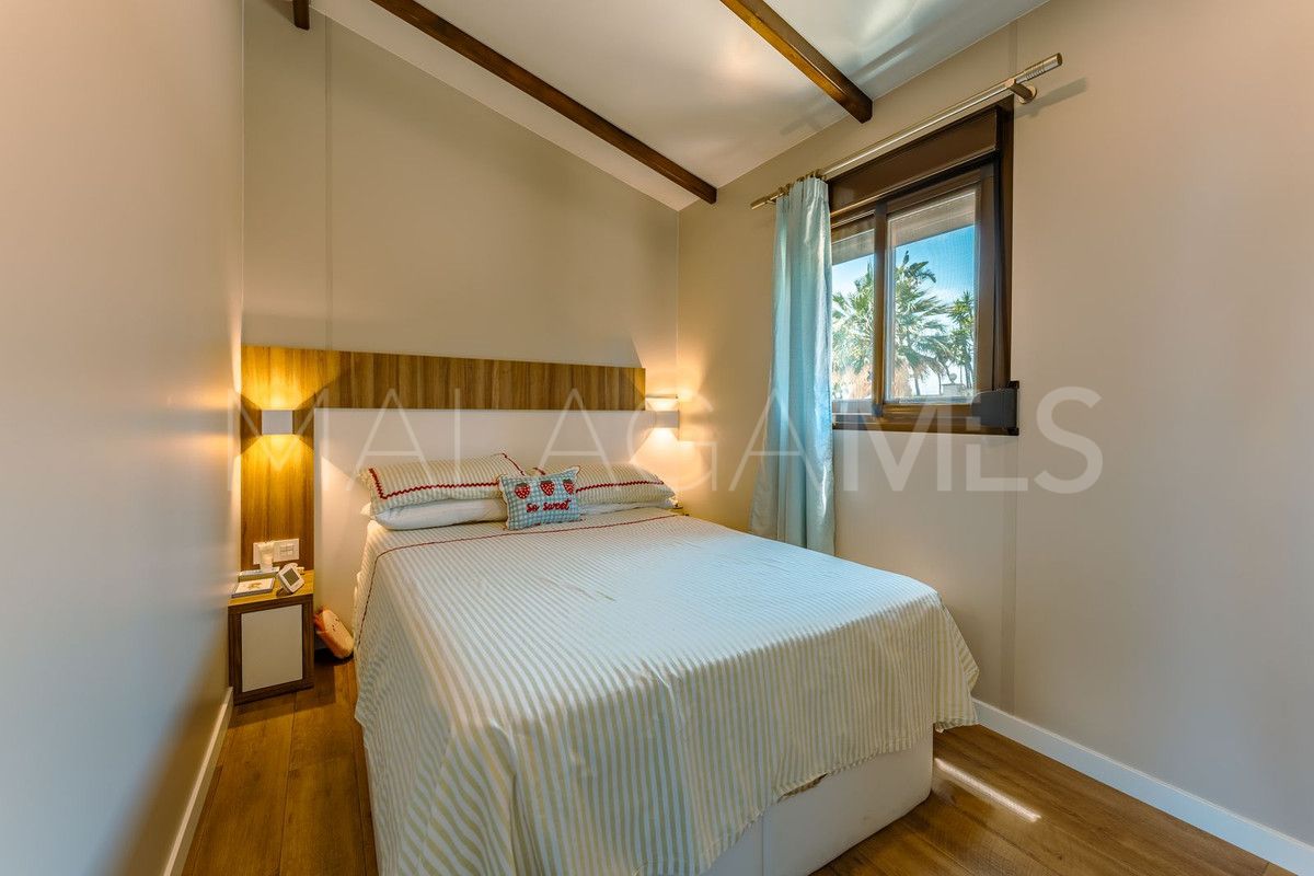 Villa for sale in El Padron