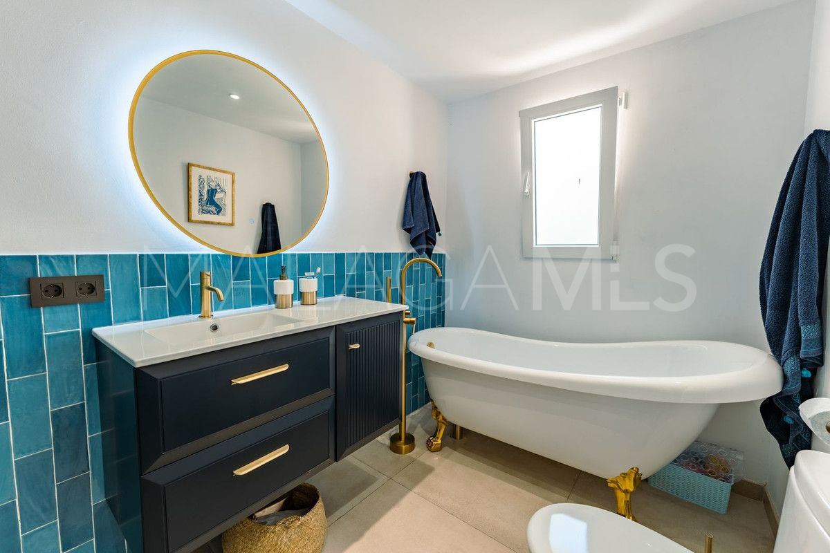 Villa for sale in El Padron