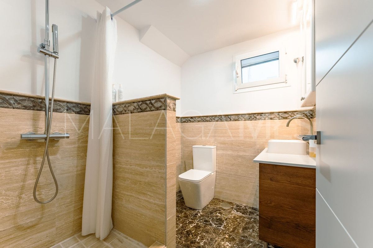 Villa with 4 bedrooms for sale in Selwo