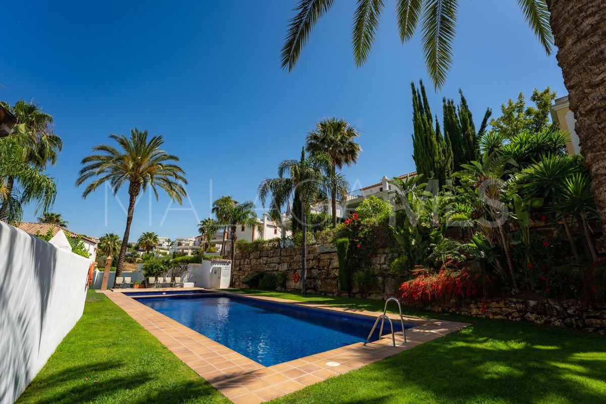 Villa with 4 bedrooms for sale in Selwo