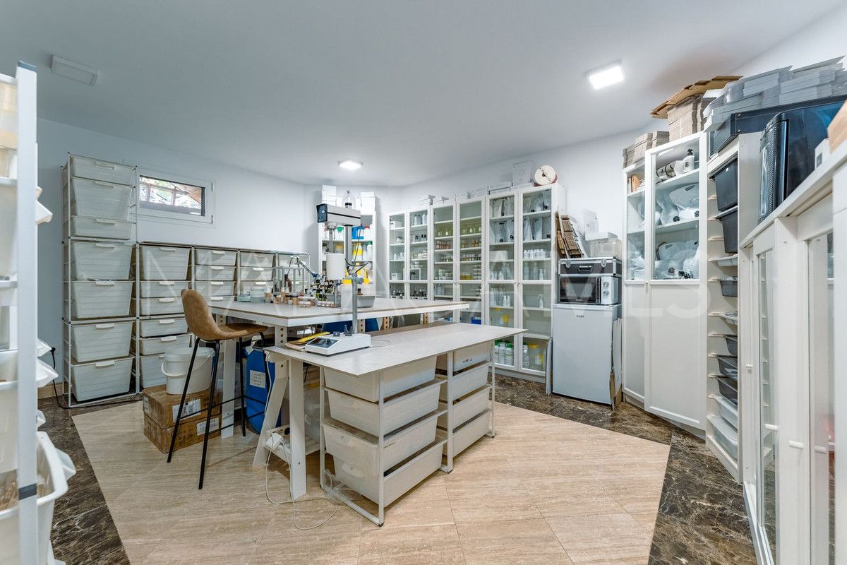 Villa with 4 bedrooms for sale in Selwo