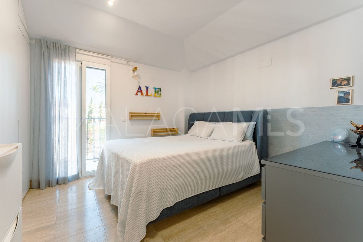 Villa with 4 bedrooms for sale in Selwo