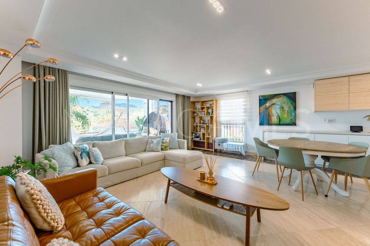 Villa with 4 bedrooms for sale in Selwo