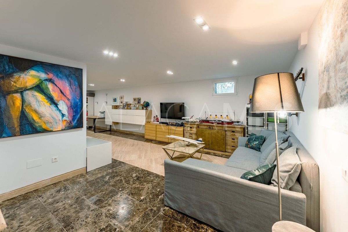 Villa with 4 bedrooms for sale in Selwo