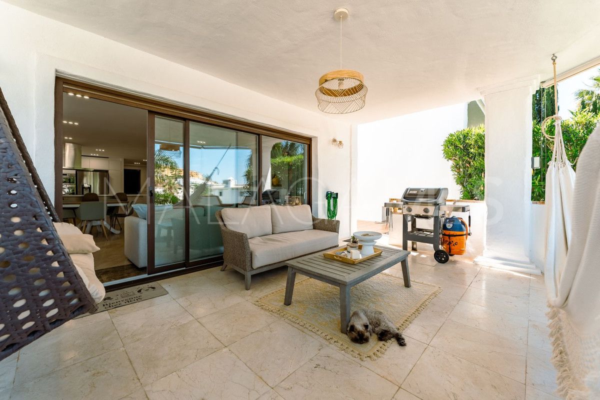 Villa with 4 bedrooms for sale in Selwo