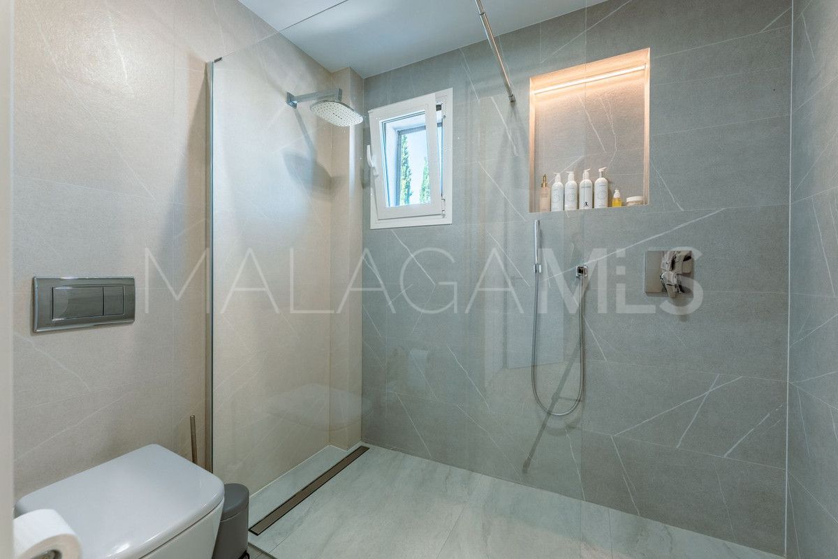 Villa with 4 bedrooms for sale in Selwo