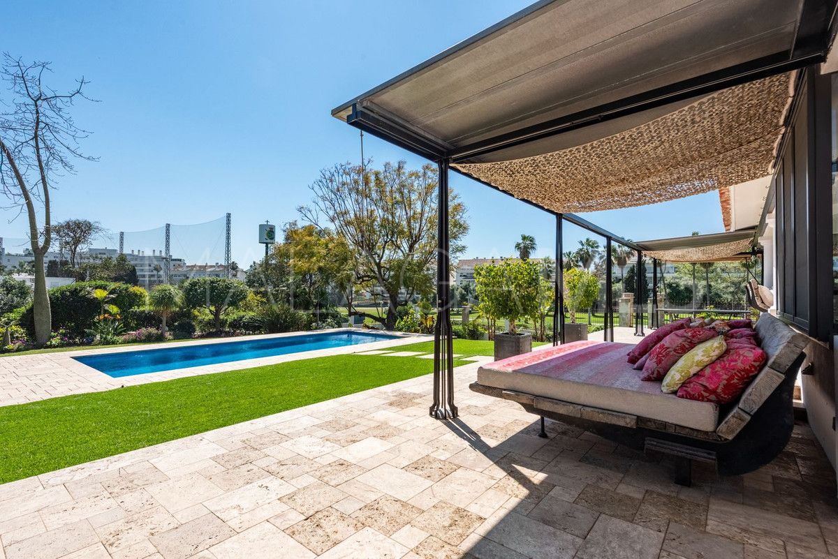 Villa for sale in San Pedro de Alcantara