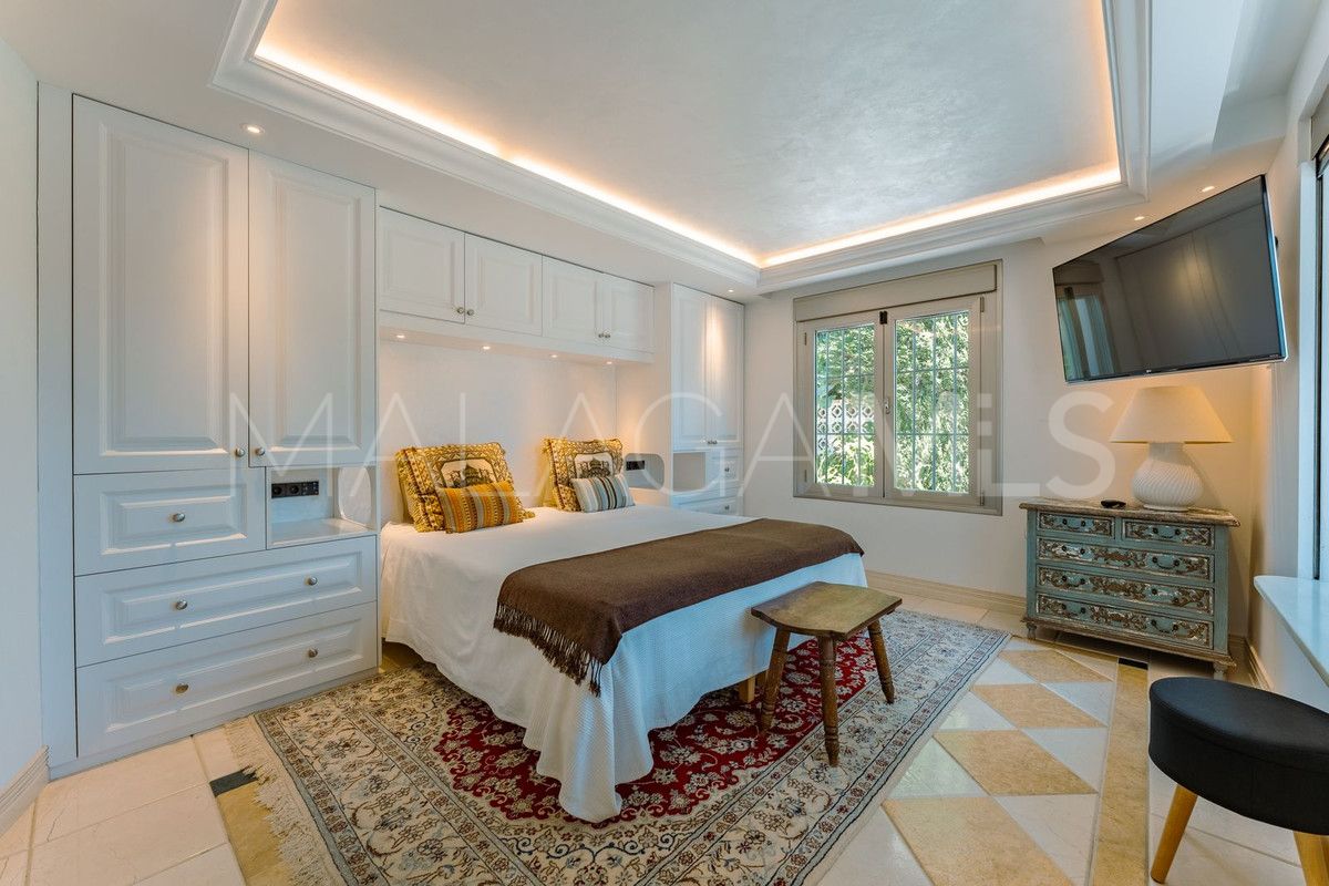Villa for sale in San Pedro de Alcantara