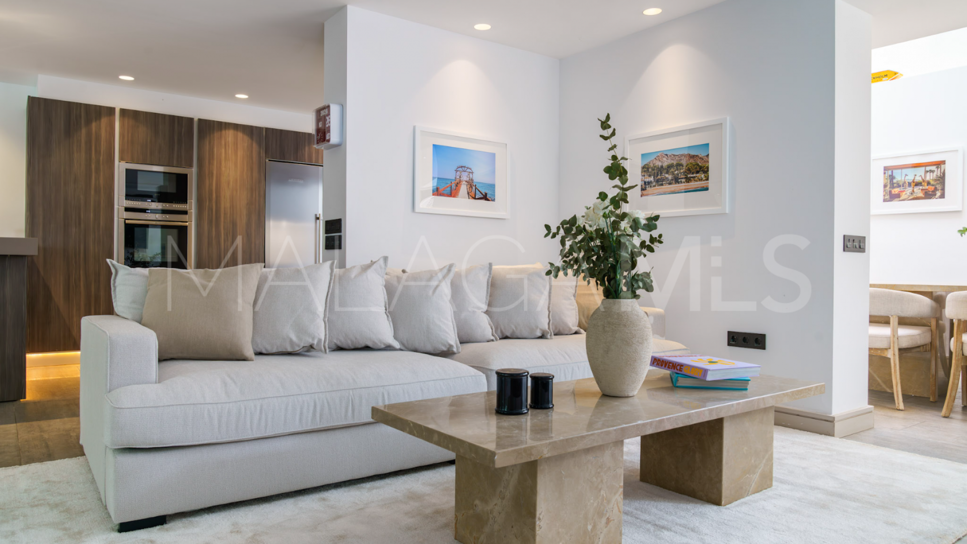5 bedrooms Nueva Andalucia villa for sale