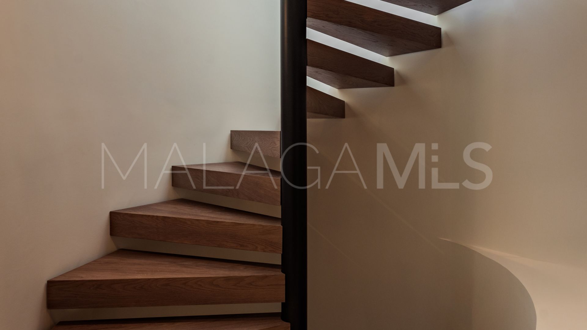 Reihenhaus for sale in Nueva Andalucia