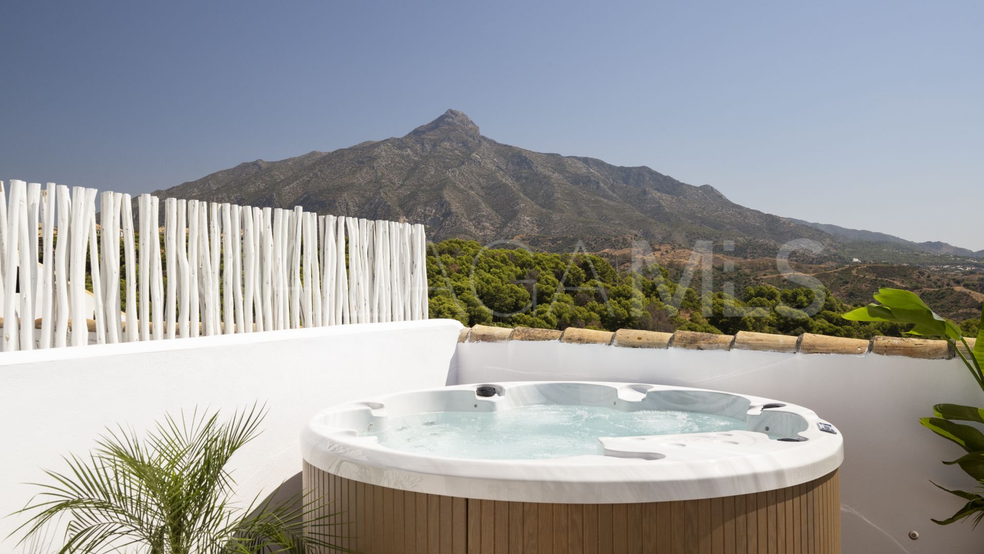 Maison de ville for sale in Nueva Andalucia