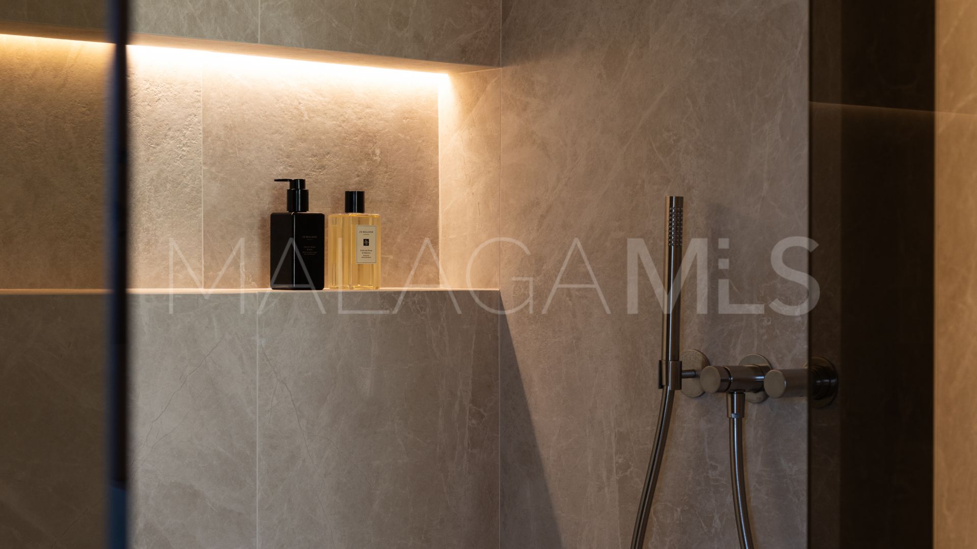 Villa jumelée for sale in Peñablanca