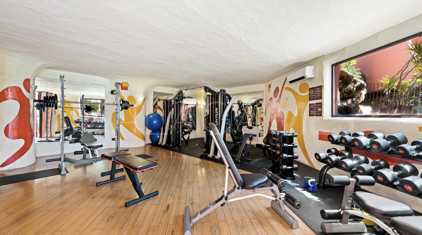 Erdgeschosswohnung for sale in Beach Side New Golden Mile
