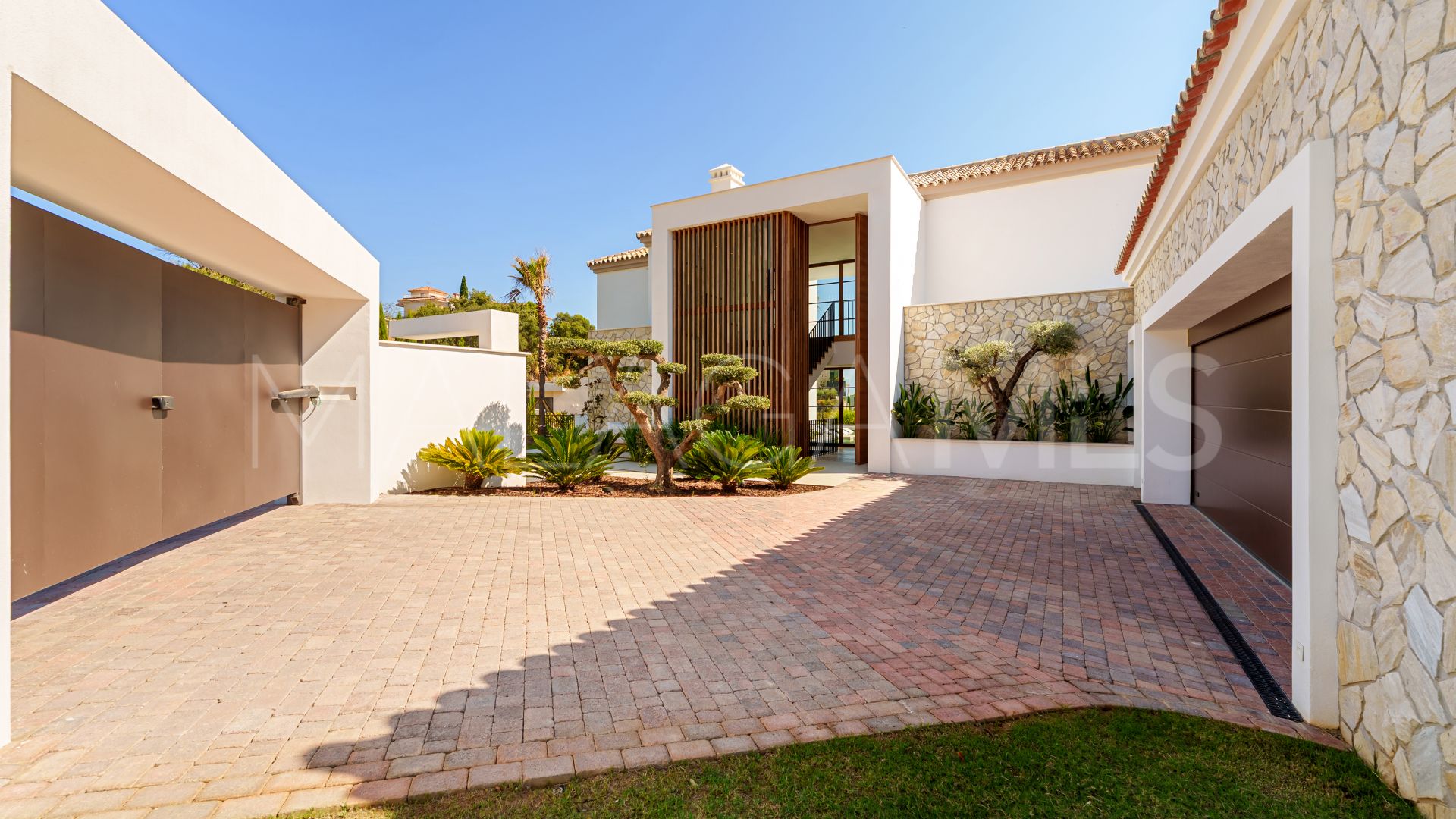 Villa a la venta in The Hills with 5 bedrooms
