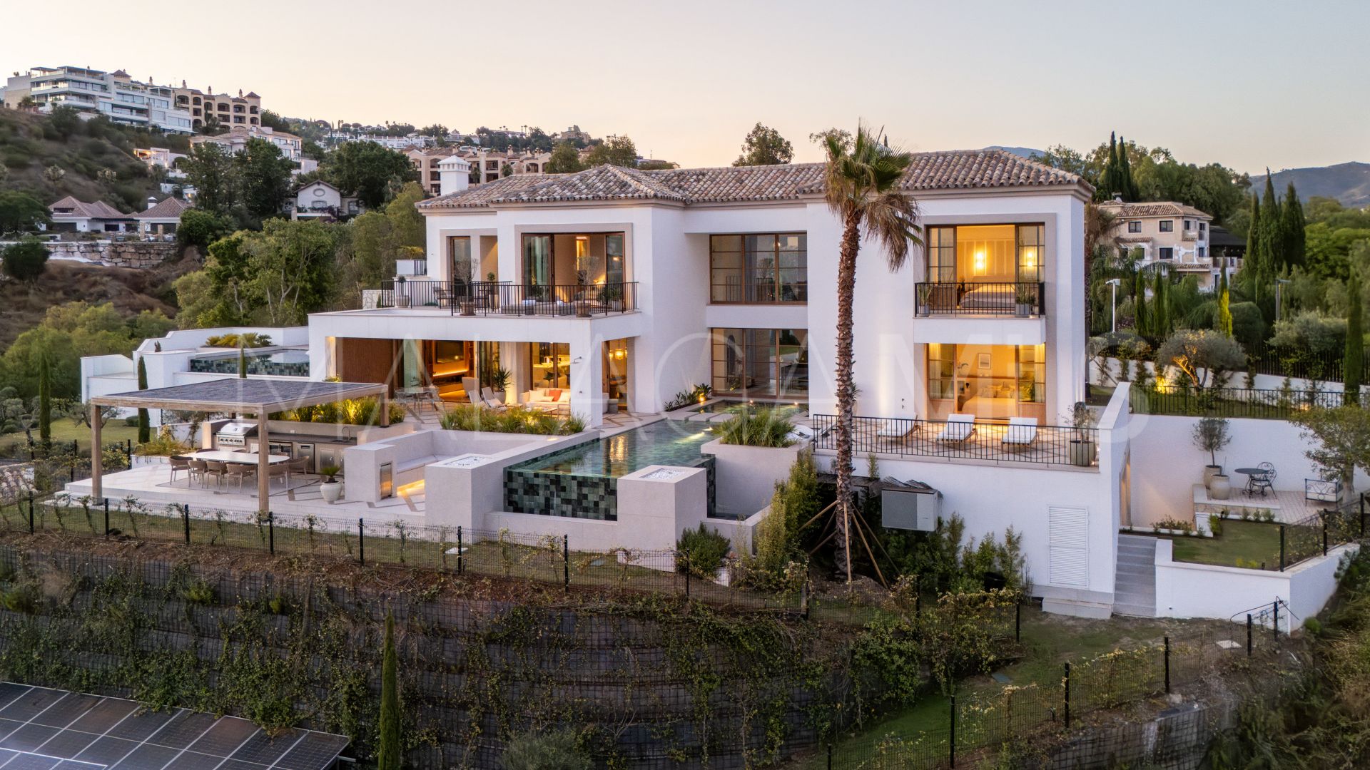 Villa a la venta in The Hills with 5 bedrooms