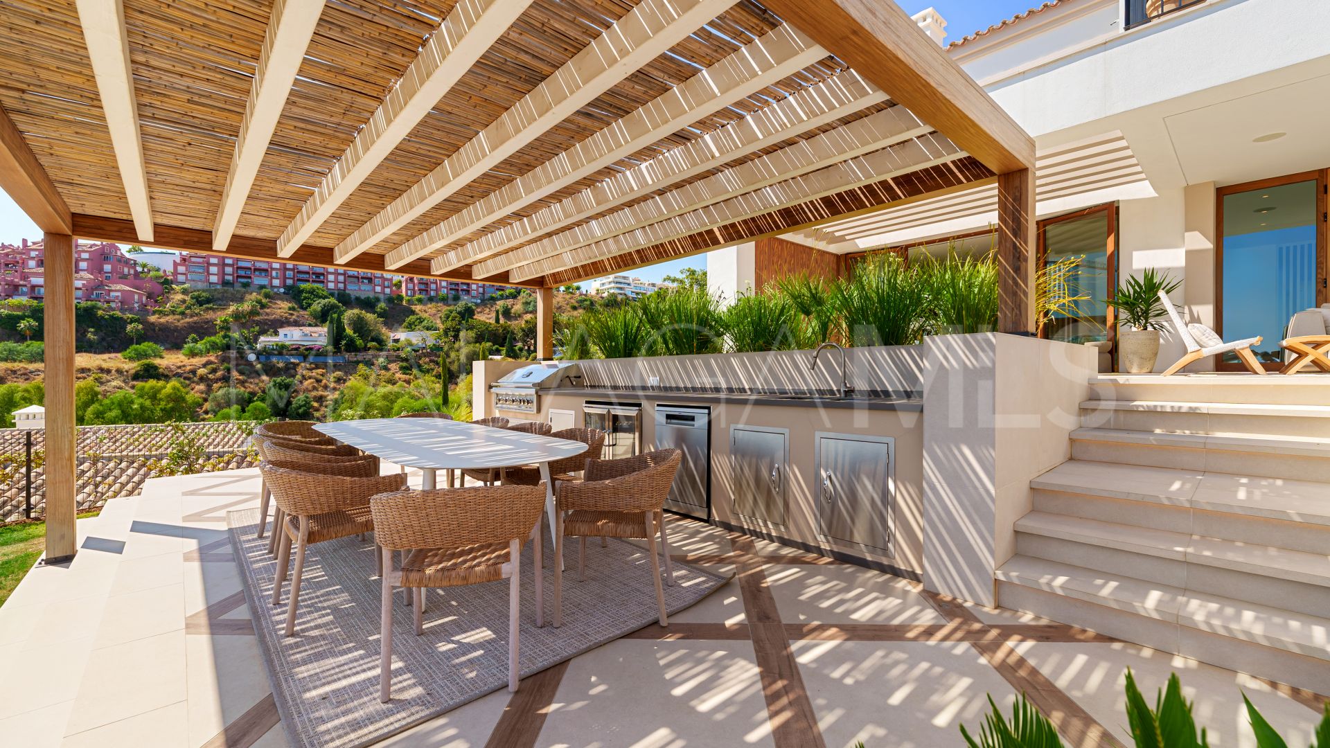 Villa a la venta in The Hills with 5 bedrooms