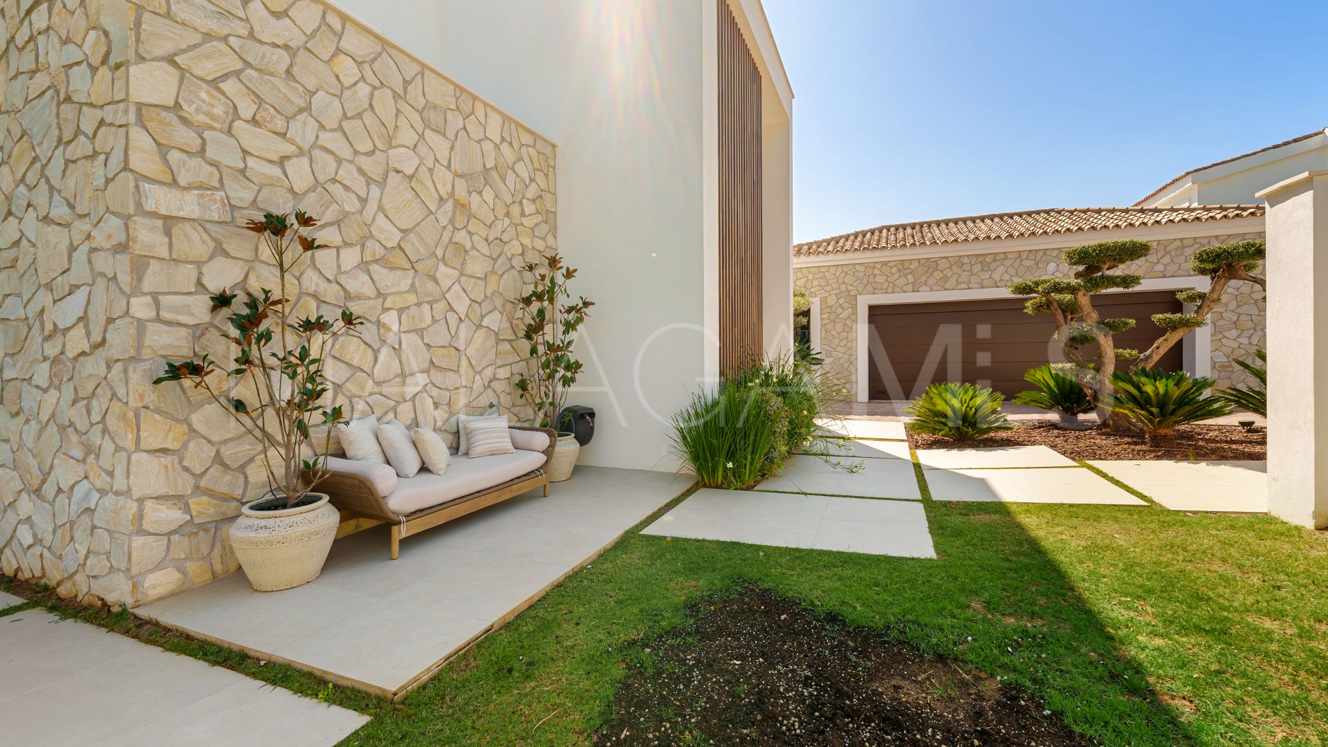 Villa a la venta in The Hills with 5 bedrooms
