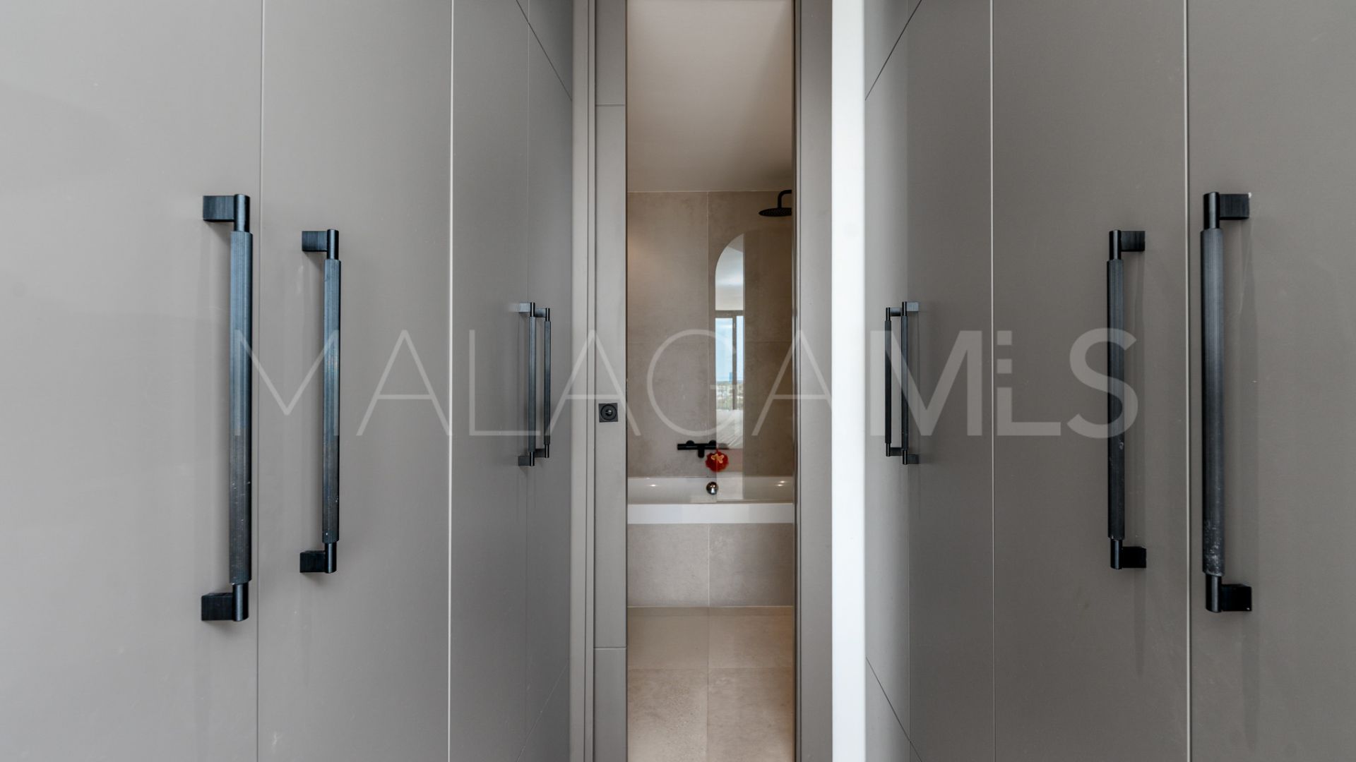 La Quinta, adosado with 4 bedrooms for sale