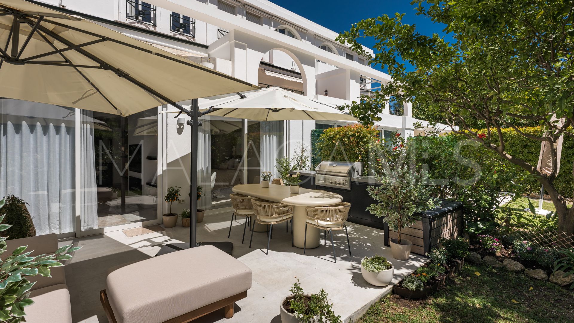 For sale La Quinta 3 bedrooms ground floor apartment