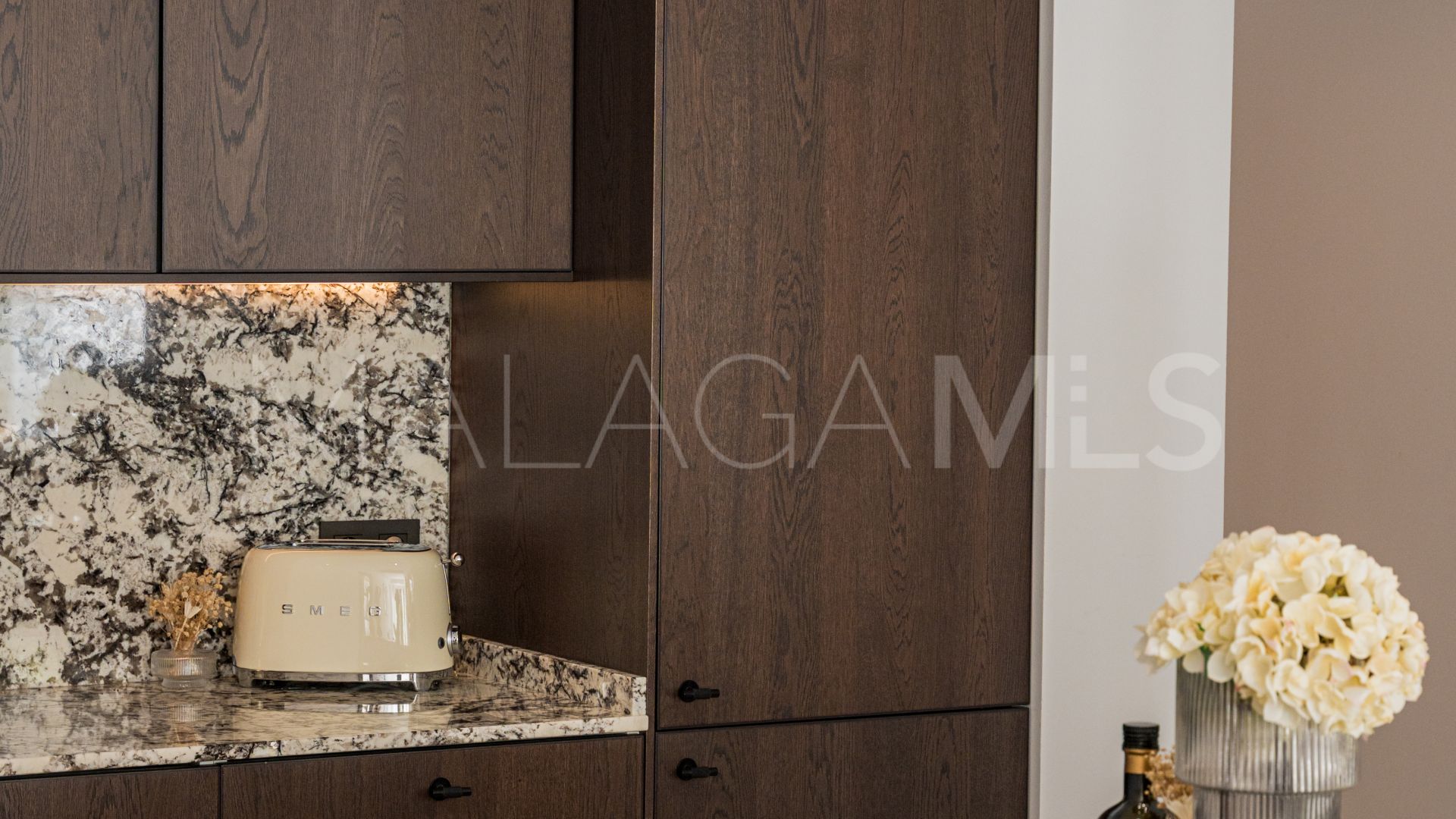 For sale La Quinta 3 bedrooms ground floor apartment