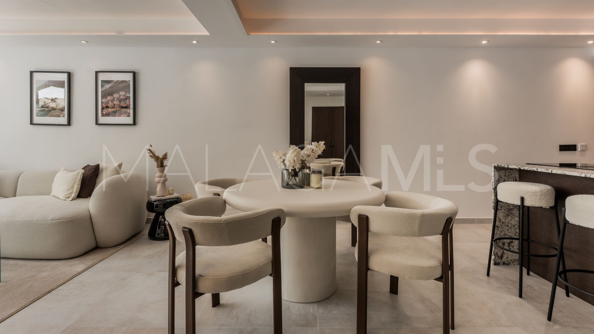 For sale La Quinta 3 bedrooms ground floor apartment