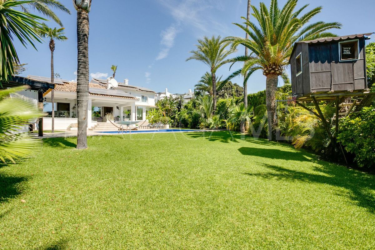 Villa for sale in Bel Air