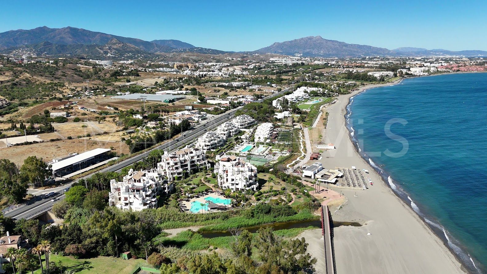 Se vende apartamento planta baja in Estepona