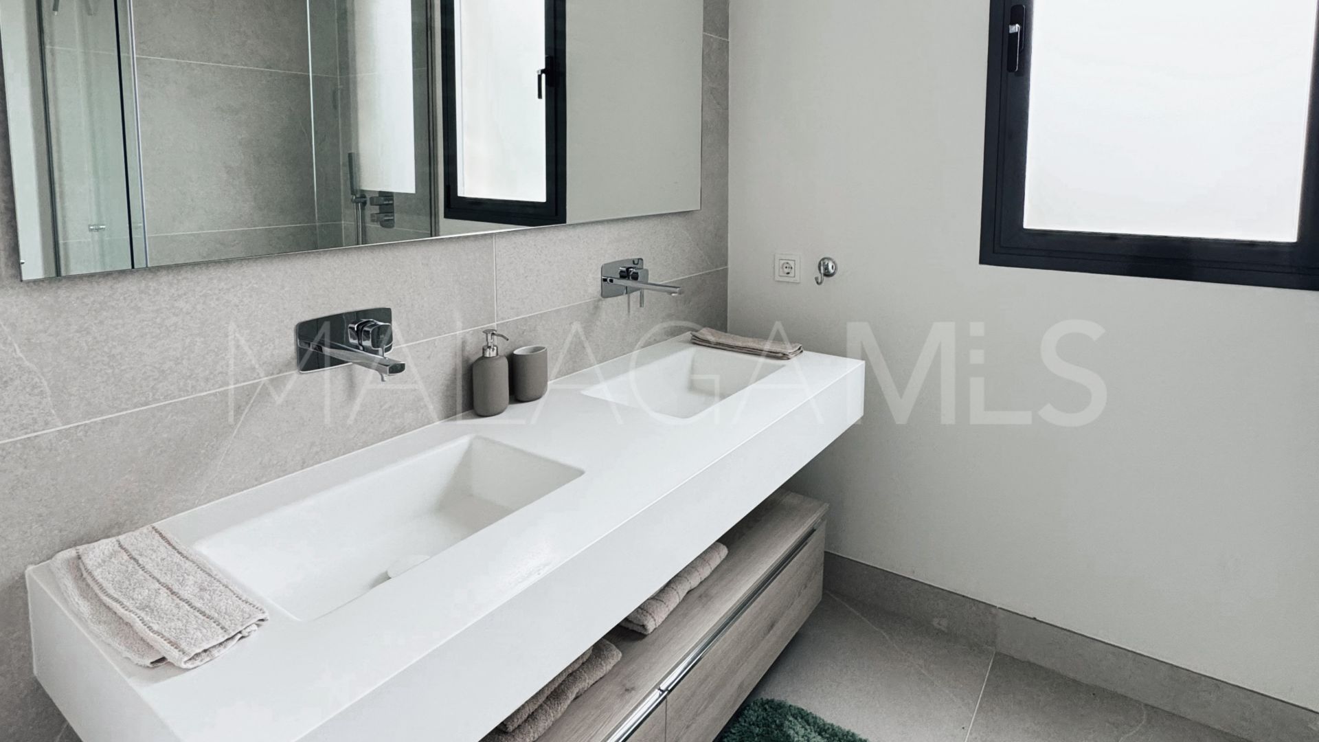 Buy duplex with 3 bedrooms in Artola