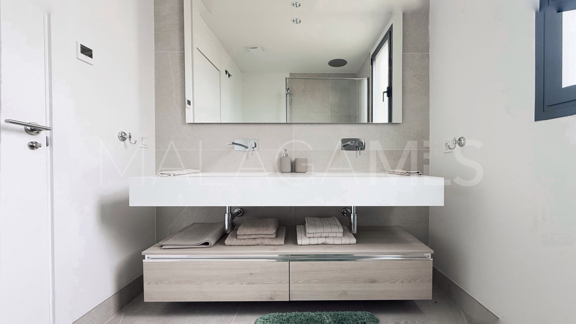 Buy duplex with 3 bedrooms in Artola