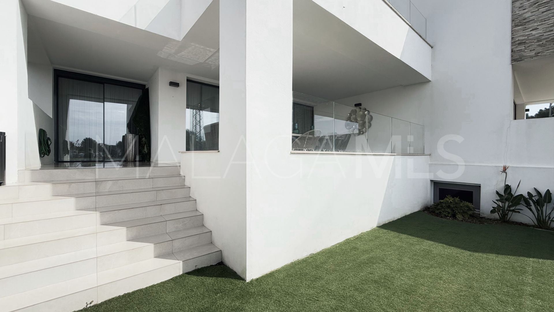 Buy duplex with 3 bedrooms in Artola