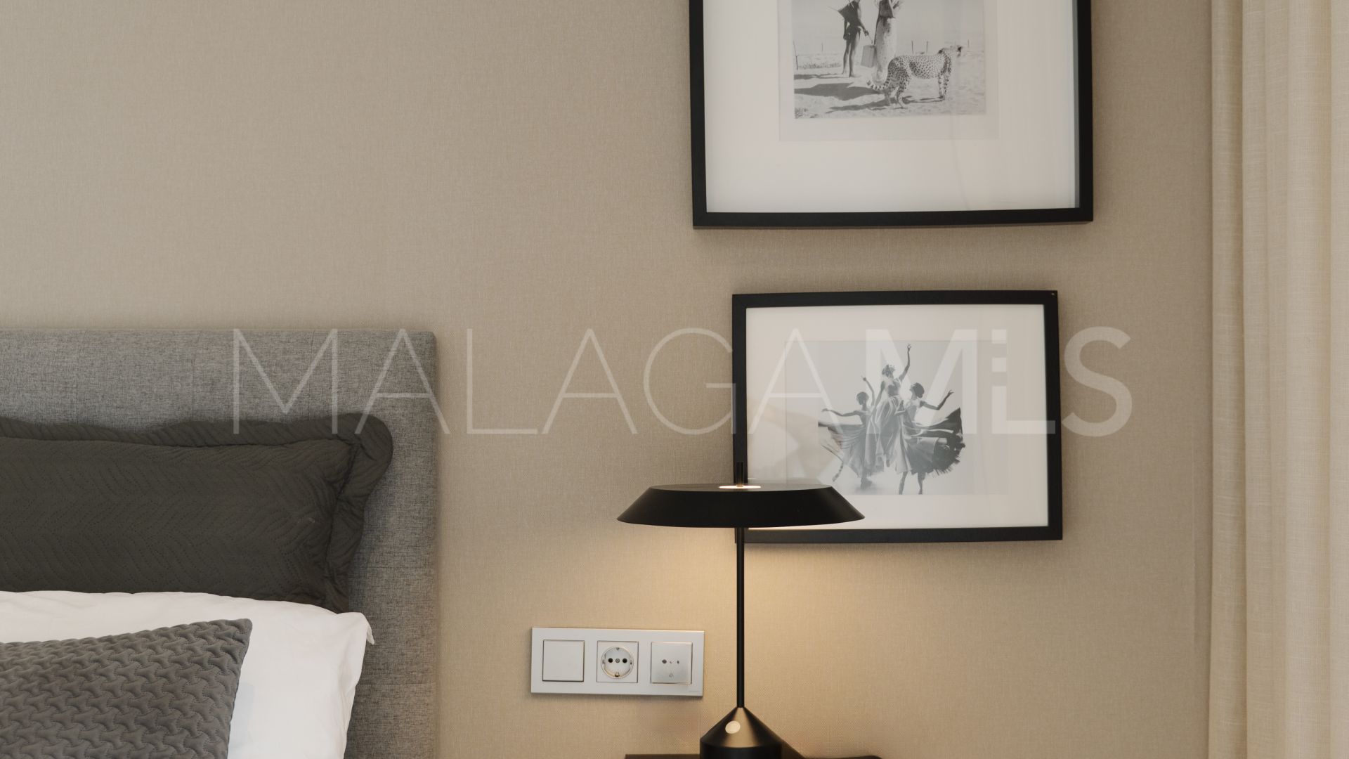 Villa for sale in Nueva Andalucia