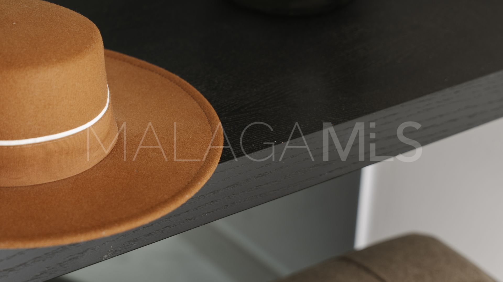 Villa for sale in Nueva Andalucia