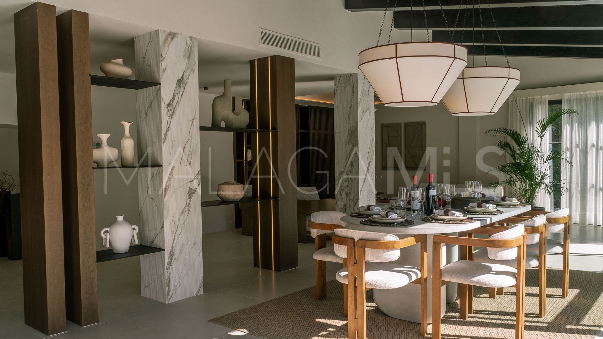 Villa for sale in Nueva Andalucia