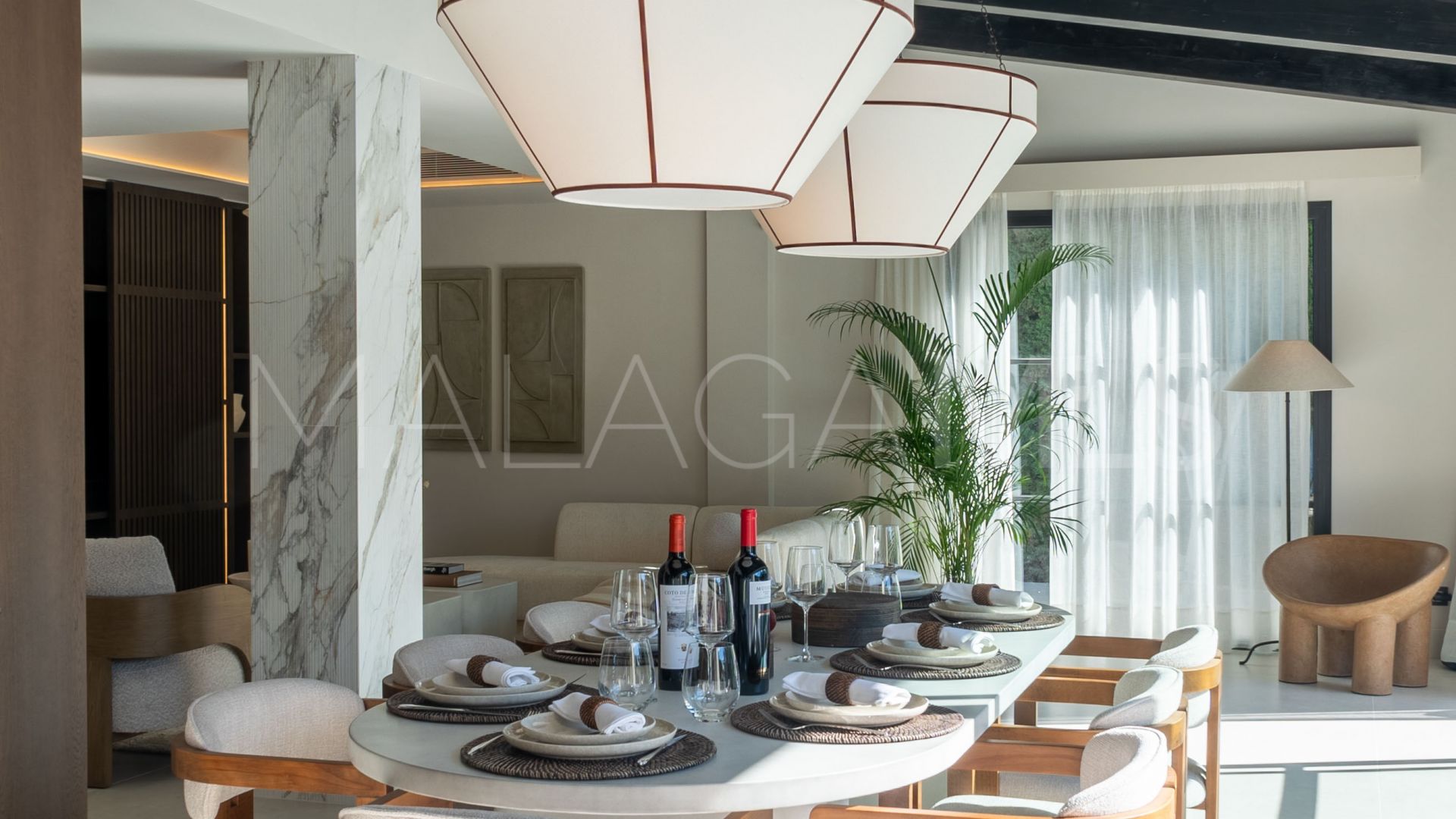 Villa for sale in Nueva Andalucia