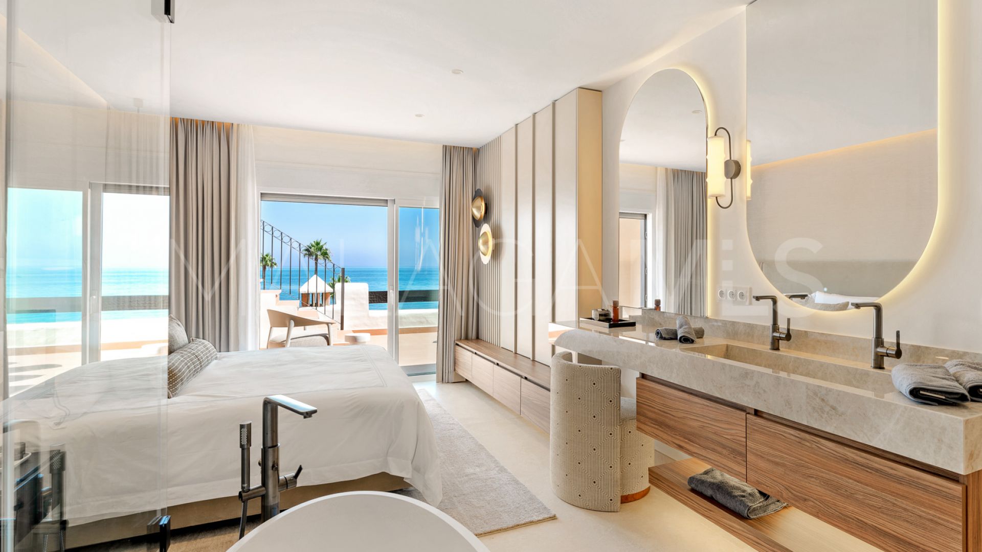 Zweistöckiges penthouse for sale in Bahía del Velerín