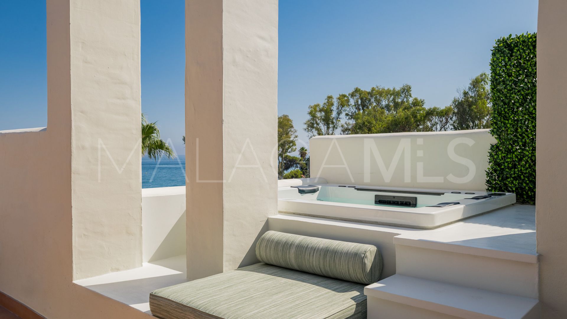 Zweistöckiges penthouse for sale in Bahía del Velerín